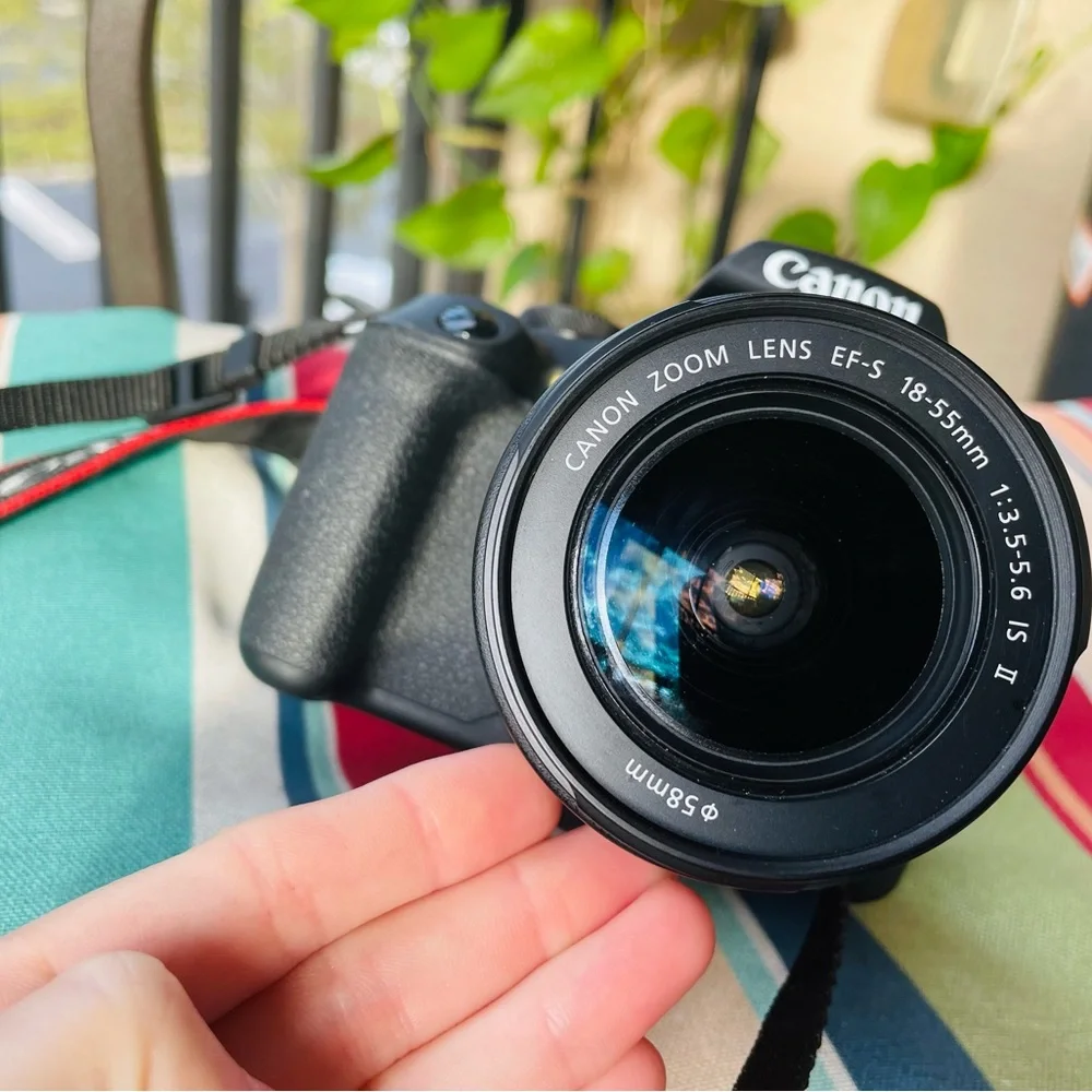 Canon Rebel T7